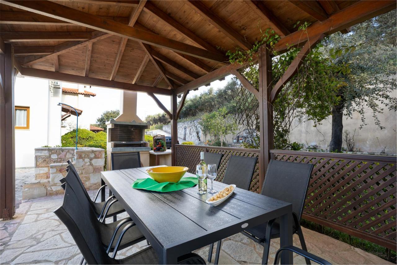 Вилла Eleftheria Private Pool/garden/view/3bdrms/3.5bthrms Платаньяс