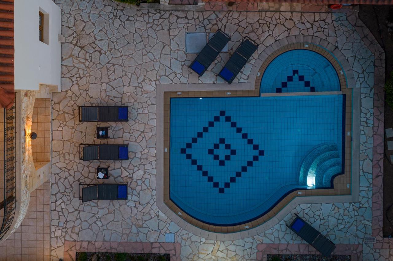 Eleftheria Private Pool/garden/view/3bdrms/3.5bthrms Вилла Платаньяс